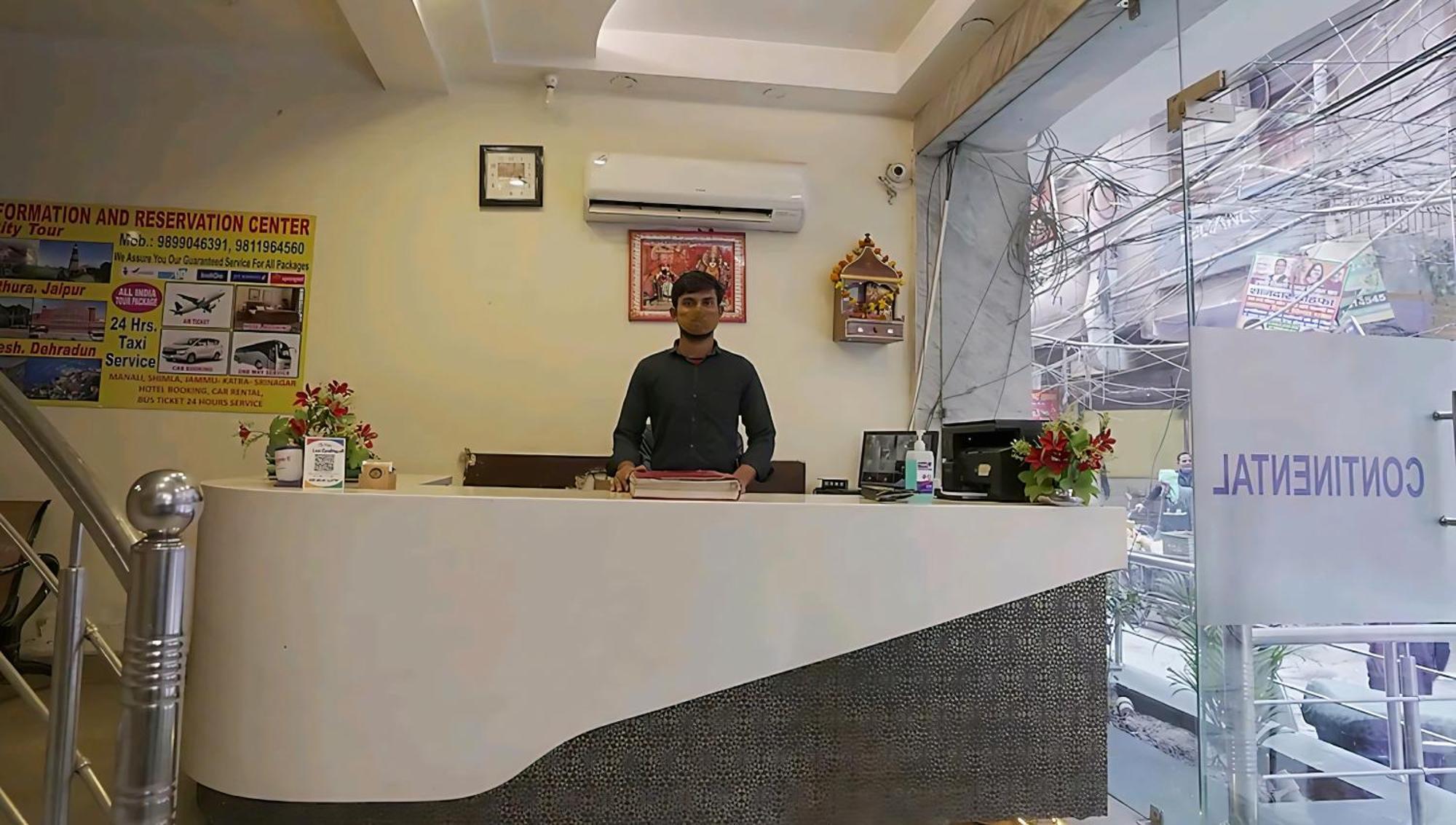 Hotel Leo Continental New Delhi Bagian luar foto